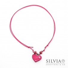 Collana cordino cerato con cuore fucsia