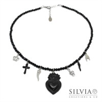 Collana girocollo cristalli con sacro cuore ex voto nero e charms