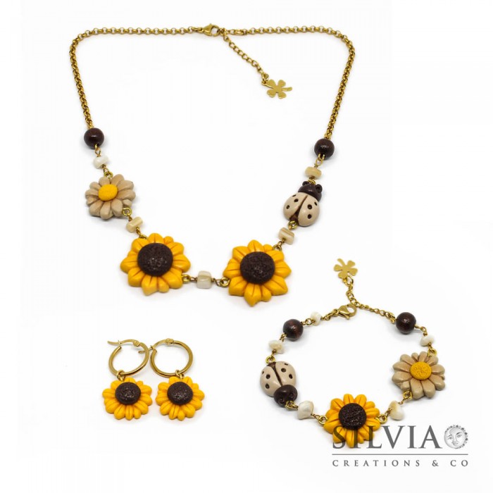 Collana girocollo girasole, coccinella e margherita - silviacreationsandco