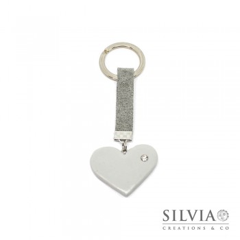 Portachiavi con cuore grigio e strass